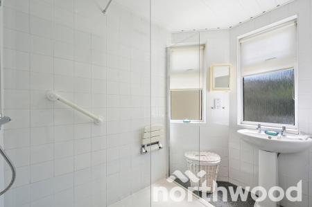 2 bedroom Semi-detached bungalow for sale in Pams Way, Ewell, Epsom, KT19