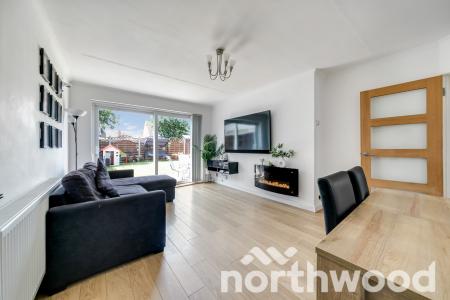 2 bedroom Maisonette for sale in Lavender Road, West Ewell, Epsom, KT19