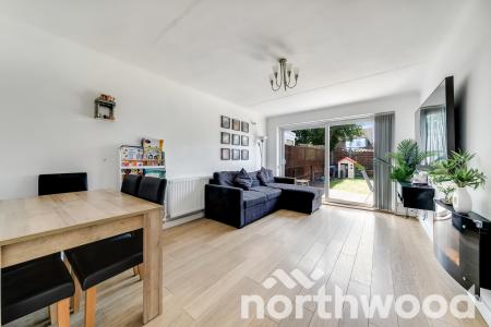 2 bedroom Maisonette for sale in Lavender Road, West Ewell, Epsom, KT19