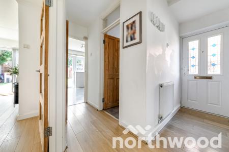 2 bedroom Maisonette for sale in Lavender Road, West Ewell, Epsom, KT19