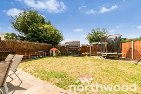 2 bedroom Maisonette for sale in Lavender Road, West Ewell, Epsom, KT19