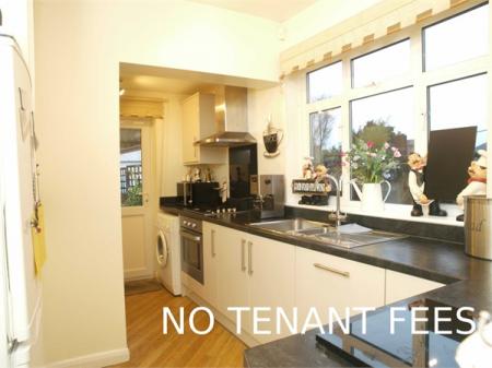 3 bedroom Bungalow to let in Lakehurst Road, West Ewell, Epsom, KT19