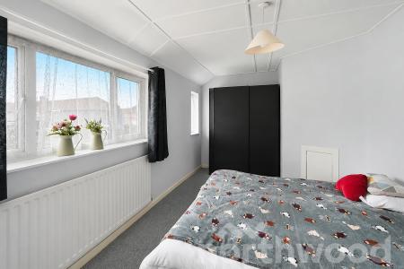 3 bedroom Terraced House for sale in Rowden Road, West Ewell, Epsom, KT19