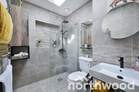 2 bedroom Bungalow for sale in Pams Way, Ewell, Epsom, KT19