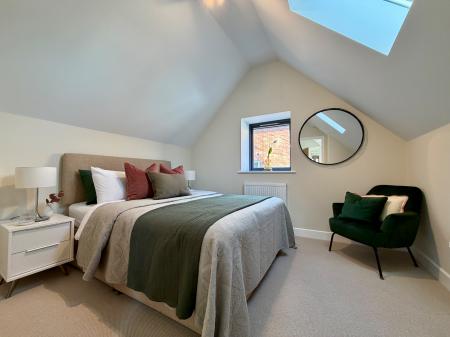 3 bedroom Semi-detached house for sale in High Street, Ewell, Epsom, KT17