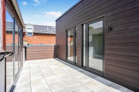3 bedroom Semi-detached house for sale in High Street, Ewell, Epsom, KT17