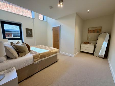 3 bedroom Semi-detached house for sale in High Street, Ewell, Epsom, KT17