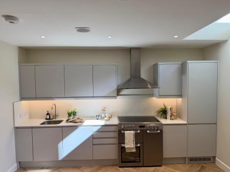 3 bedroom Semi-detached house for sale in High Street, Ewell, Epsom, KT17