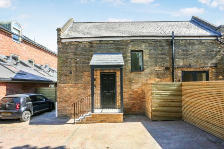 3 bedroom Semi-detached house for sale in High Street, Ewell, Epsom, KT17
