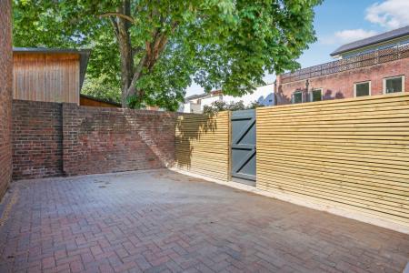 3 bedroom Semi-detached house for sale in High Street, Ewell, Epsom, KT17