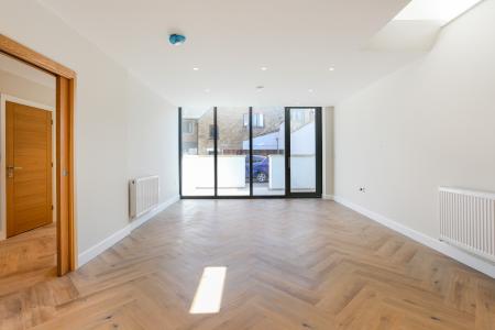 3 bedroom Semi-detached house for sale in West Street, Ewell, Epsom, KT17
