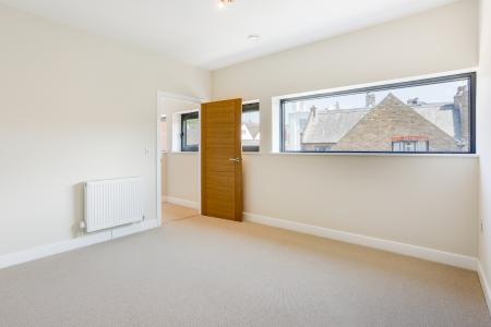 3 bedroom Semi-detached house for sale in West Street, Ewell, Epsom, KT17