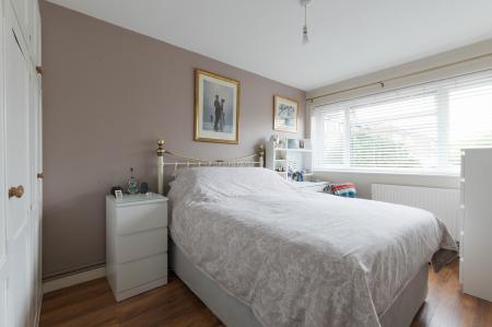 2 bedroom Maisonette for sale in Lavender Road, West Ewell, Epsom, KT19