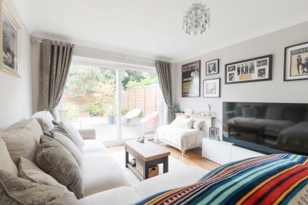 2 bedroom Maisonette for sale in Lavender Road, West Ewell, Epsom, KT19