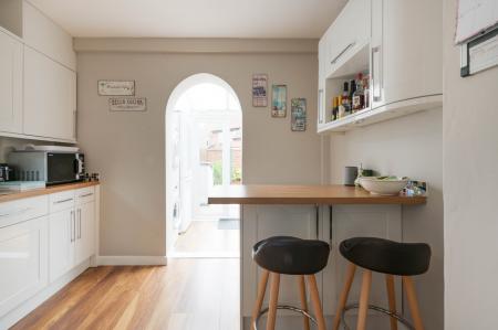 2 bedroom Maisonette for sale in Lavender Road, West Ewell, Epsom, KT19
