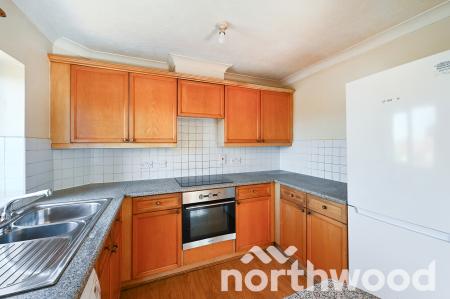 2 bedroom Flat for sale in Rembrandt Court, Ewell, Epsom, KT19