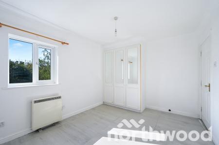 2 bedroom Flat for sale in Rembrandt Court, Ewell, Epsom, KT19