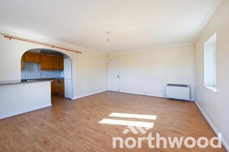 2 bedroom Flat for sale in Rembrandt Court, Ewell, Epsom, KT19