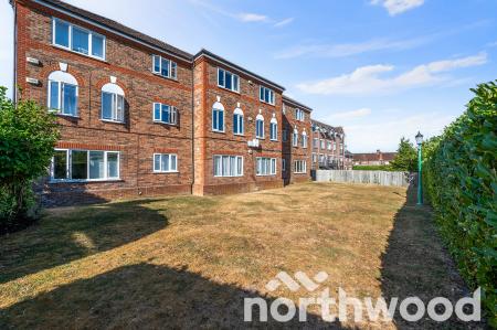 2 bedroom Flat for sale in Rembrandt Court, Ewell, Epsom, KT19