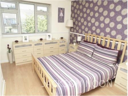 2 bedroom Maisonette to let in Cyclamen Way, West Ewell, Epsom, KT19