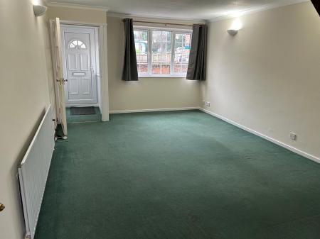 2 bedroom Terraced House to let in Upper High Street, Epsom, KT17
