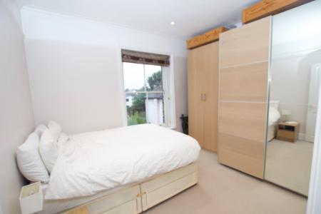 1 bedroom Flat to let in St Leonards Road, Surbiton, London, KT6