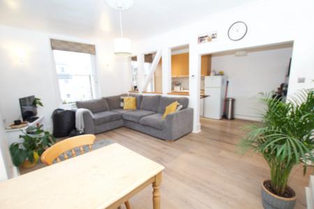 1 bedroom Flat to let in St Leonards Road, Surbiton, London, KT6