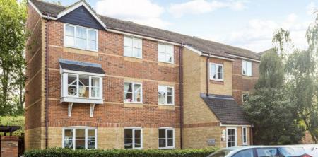 Tolworth, Surbiton, KT5