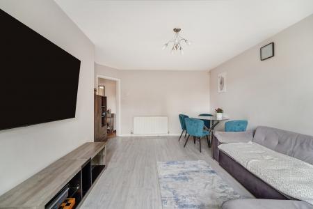 2 bedroom Ground floor maisonette for sale in Jasmin Road, Ewell, Epsom, KT19