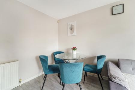 2 bedroom Ground floor maisonette for sale in Jasmin Road, Ewell, Epsom, KT19