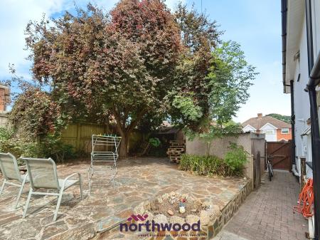 3 bedroom Semi-detached house for sale in Isleworth Road, St Thomas, Exeter, EX4