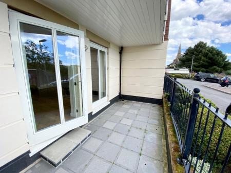 2 bedroom Flat to let in St Davids Hill, St Davids, Exeter, EX4