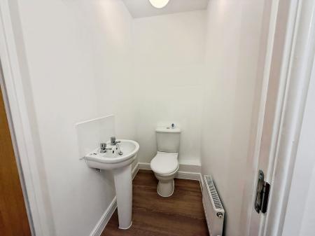 2 bedroom Terraced House to let in St Michaels Way, Cranbrook, EX5