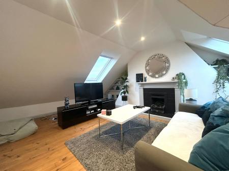 1 bedroom Maisonette to let in Bonhay Road, St Davids, Exeter, EX4