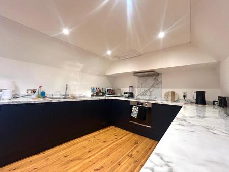 1 bedroom Maisonette to let in Bonhay Road, St Davids, Exeter, EX4