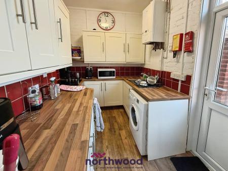 4 bedroom Terraced House to let in Danes Road, Central, Exeter, EX4