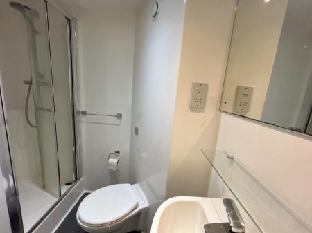 1 bedroom Studio flat to let in Lower Albert Street, Central, Exeter, EX1