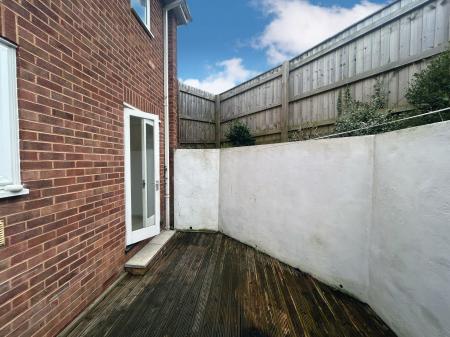 2 bedroom End of terrace house for sale in Westminster Road, Redhills, Exeter, EX4