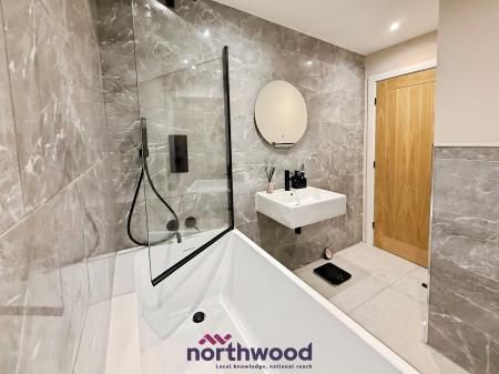 3 bedroom Terraced House for sale in Redhills Close, Exeter, EX4