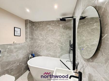 3 bedroom Terraced House for sale in Redhills Close, Exeter, EX4