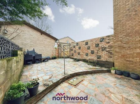 3 bedroom Terraced House for sale in Redhills Close, Exeter, EX4