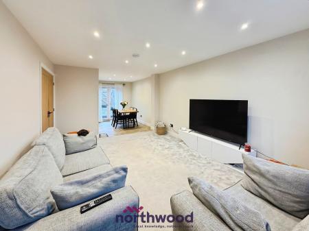 3 bedroom Terraced House for sale in Redhills Close, Exeter, EX4