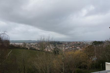 2 bedroom Flat to let in Woodwater Lane, Broadfields, Exeter, EX2