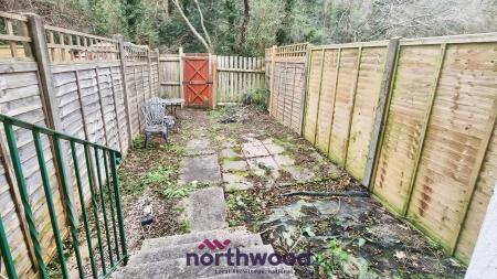 2 bedroom Terraced House to let in Perth Close, Pennsylvania, Exeter, EX4