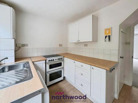 2 bedroom Terraced House to let in Perth Close, Pennsylvania, Exeter, EX4