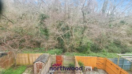 2 bedroom Terraced House to let in Perth Close, Pennsylvania, Exeter, EX4