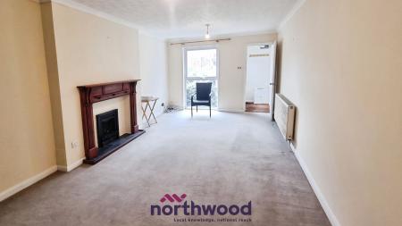 2 bedroom Terraced House to let in Perth Close, Pennsylvania, Exeter, EX4