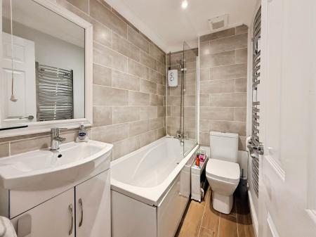 2 bedroom Terraced House for sale in Farm Hill, Exwick, Exeter, EX4