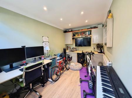 2 bedroom Terraced House for sale in Farm Hill, Exwick, Exeter, EX4