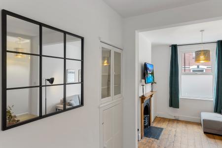 2 bedroom Terraced House to let in Roberts Road, Exeter, EX2